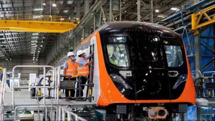 गुजरात से आई आगरा मेट्रो की पहली झलक