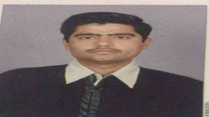 गतिमान एक्सप्रेस को देखते ही पटरी पर कूदा,  सुसाइड नोट में लिखा था, “मुझे माफ कर देना”