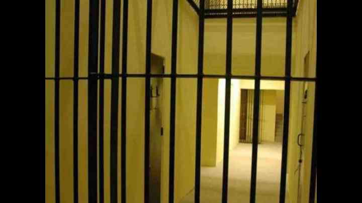 यूपी: उम्रकैद की सजा काट रहे वृद्ध, अशक्त कैदियों को जल्द रिहाई दी जाएगी