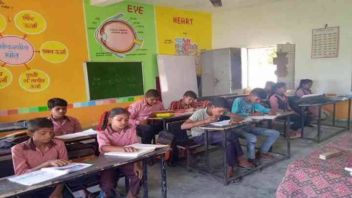 Holiday for March 9 in Uttar Pradesh Schools: उत्तर प्रदेश में 9 मार्च को सभी स्कूलों के लिए छुट्टी की घोषणा की गई