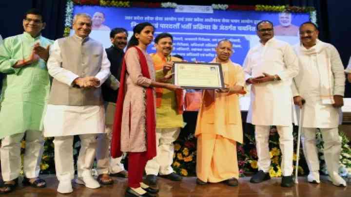 UP के सीएम योगी आदित्यनाथ बोले युवाओं के भविष्य के साथ किया खिलवाड़, तो जाना पड़ेगा जेल