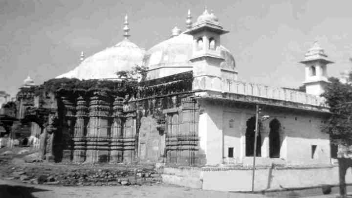 ज्ञानवापी मामला: मुस्लिम पक्ष की सील वजू एरिया को खोलने की मांग पर SC 14 अप्रैल को करेगा सुनवाई