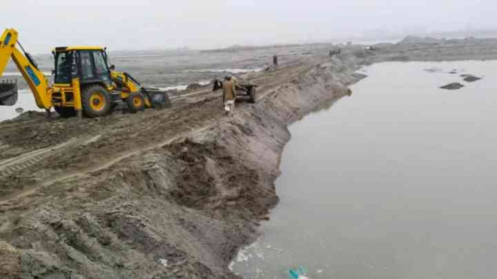 अवैध रेत खनन के खिलाफ NGT ने जारी किए निर्देश, बोले- जिला अधिकारी करें उचित कार्रवाई