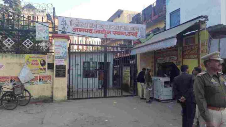 ये कैसा कानून? 17 साल पहले मर चुके व्यक्ति के खिलाफ कोर्ट में लगाई गई चार्जशीट, फिर देखें क्या हुआ...