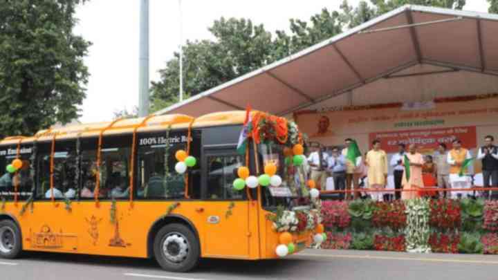 पर्यावरण संरक्षण को लेकर योगी सरकार ने लिया महत्वपूर्ण निर्णय, अब यूपी में भी दौड़ेंगी इलेक्ट्रिक बसें