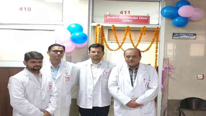 लखनऊ के SGPGI संस्थान में खुला पहला AUD क्लिनिक, यहां पढ़ें क्या होता है 'अल्कोहल यूज डिसऑर्डर'