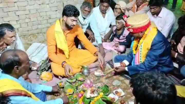 फेरों से चंद मिनट पहले दूल्हे ने कर दी बुलेट बाइक की डिमांड, फिर देखें क्या हुआ...