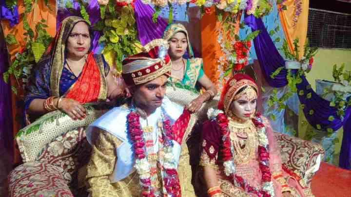 शादी के 15 दिन बाद दुल्हन फरार, ससुरालियों को नशीली दवा खिला जेवर और नकदी लेकर भागी