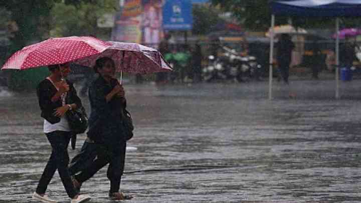 यूपी में मौसम विभाग का अलर्ट, अगले पांच दिनों तक होगी बारिश, प्रदेश के कई जिलों में पारा लुढ़का