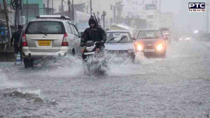 Weather Report: बारिश के साथ हुई शनिवार की शुरुआत, IMD ने 7 जिलों के लिए जारी किया भारी बरसात का अलर्ट