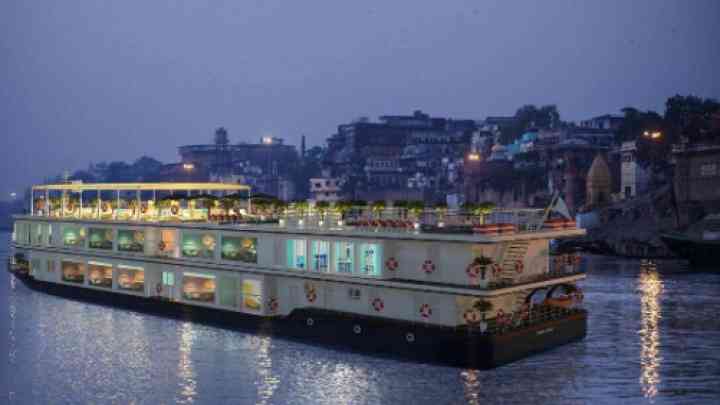 अयोध्या वासियों को जल्द मिलेगा योगी सरकार का तोहफा, जल्द शुरू होगी क्रूज और हाउसबोट