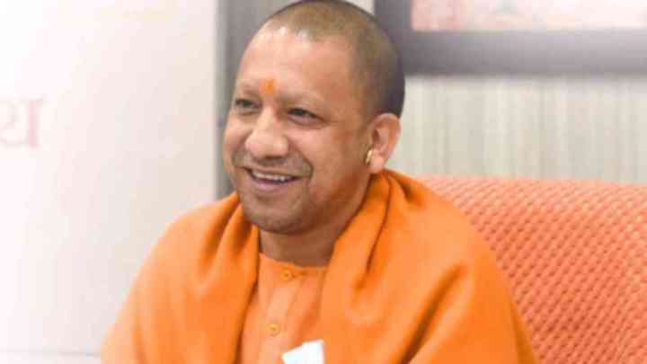 UP बनेगा इंडिया का सुपर पॉवर, वन ट्रिलियन डॉलर इकॉनमी के लिए सीएम योगी का निर्देश