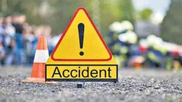 बुलंदशहर: डंपर ने बाइक को मारी टक्कर, हादसे में दो दोस्तों की गई जान, परिवार का रो-रोकर बुरा हाल