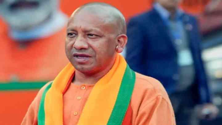 वाराणसी में आज CM योगी करेंगे समीक्षा बैठक, सर्किट हाउस में अधिकारियों से जानेंगे विकास की रफ्तार