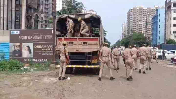 ग्रेटर नोएडा: निर्माणाधीन सोसाइटी की लिफ्ट गिरी, 4 मजदूरों की मौत
