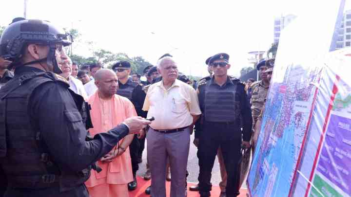 मुख्यमंत्री योगी आदित्यनाथ ने किया गांडीव-5 कार्यक्रम का अवलोकन, देखा यूपी पुलिस और एनएसजी का शौर्य