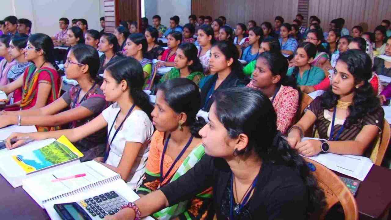 अब 8 बजे तक बंद करने होंगे कोचिंग सेंटर, लड़कियों की सुरक्षा को लेकर योगी सरकार ने दिए निर्देश