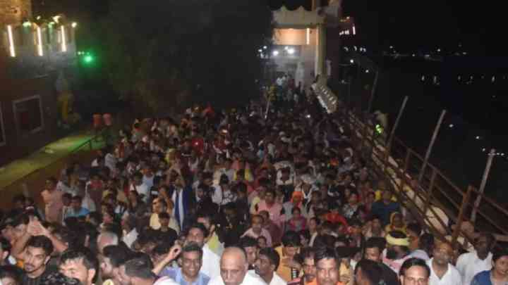 मथुरा: बरसाना में राधा जन्मोत्सव में हादसा, 2 श्रद्धालुओं की दम घुटने से मौत, CM योगी ने जताया दुख