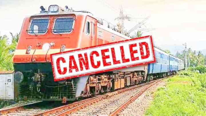 Indian Railways: कोहरे की वजह से उत्तर रेलवे ने 2 माह तक 62 ट्रेनों को किया रद्द, देखें लिस्ट