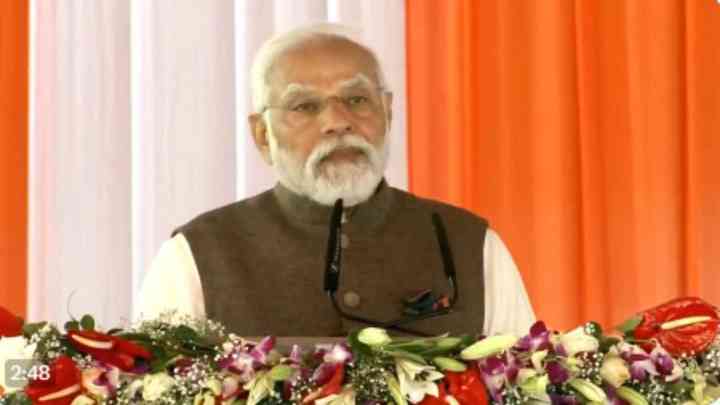 PM Modi In Varanasi: बरकी के लिए रवाना हुए पीएम मोदी, जनसभा को करेंगे संबोधित