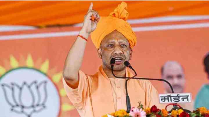 UP: योगी राज में सुरक्षित हुईं बेटियां, ग्रामीण महिलाओं ने लगाई मुहर