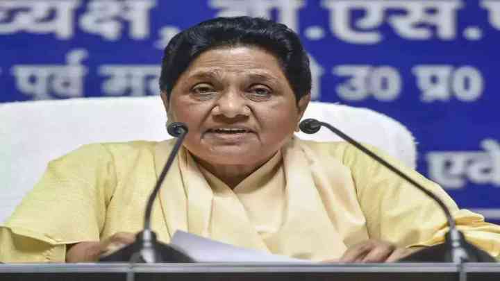 BSP Candidate List: बसपा ने उम्मीदवारों की लिस्ट की जारी, जौनपुर से बाहुबली धनंजय सिंह की पत्नी को बनाया प्रत्याशी