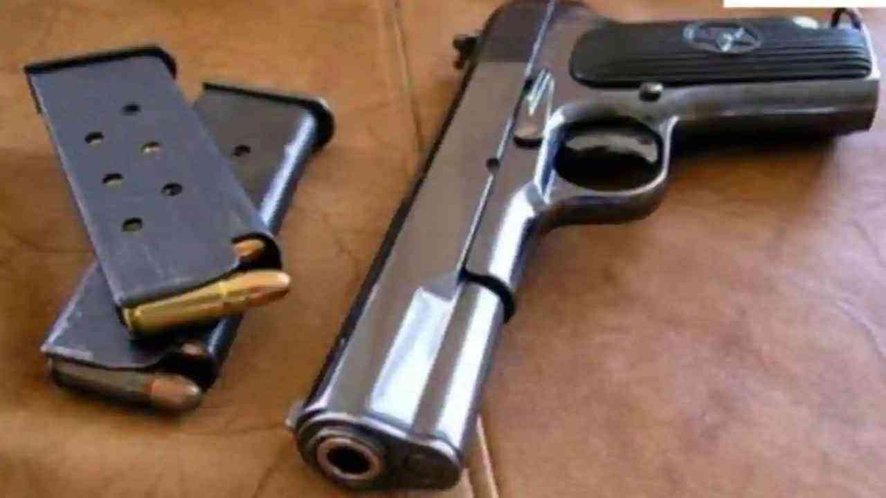 UP News: निर्वाचन आयोग के निर्देशों का अनुपालन, अपराधियों के 536 लाइसेंसी शस्त्र जब्त, 4705 लाइसेंसी शस्त्र निरस्त