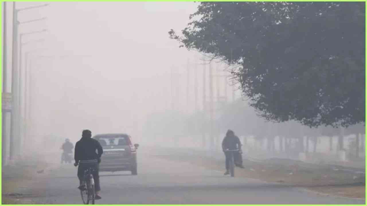 UP Weather: इस दिन से प्रदेश में पड़ेगी कड़ाके की ठंड, पश्चिम से होगी शुरुआत, यहां जानें