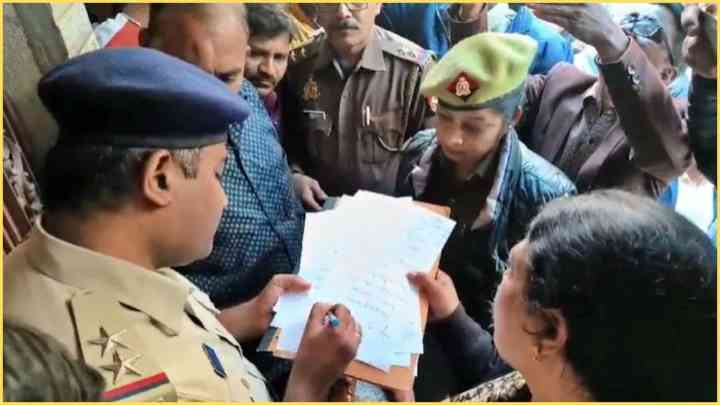 Atul Subhash Case: अतुल की पत्नी और सास हो सकती हैं गिरफ्तार! घर पर पुलिस ने लगाया ये नोटिस