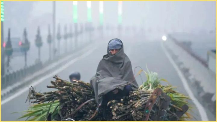 UP Weather: नए साल पर कैसा रहेगा प्रदेश का मौसम? पहाड़ों पर गिरी बर्फ का दिखेगा असर!