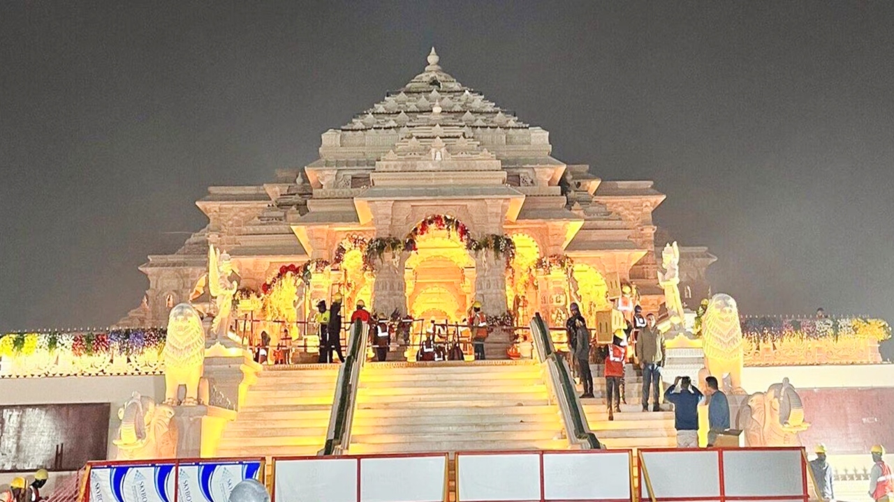 UP News: अयोध्या के मठ-मंदिरों को संवारने में तेजी से जुटा पर्यटन विभाग, मंदिरों का कराया जा रहा पुनरोद्धार