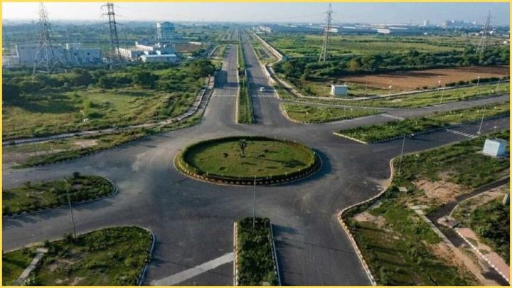 साल 2025 में नोएडा के ये गांव बनेंगे इंडस्ट्रियल हब, बढ़ेगा जमीन का रेट