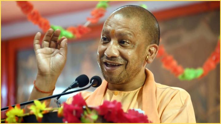 CM योगी बोले- महाकुंभ ने विश्व को 'वसुधैव कुटुम्बकम' के सनातन भाव से कर दिया दीप्त