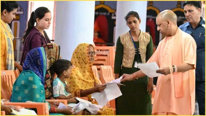 ग्रामीण महिलाओं को ट्रेनिंग दिलाएगी योगी सरकार, कमाई में होगा सीधा फायदा