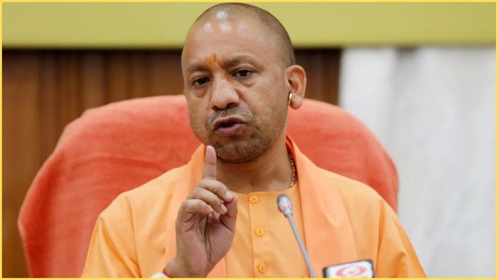 CM योगी ने प्राइवेट बस चालकों को एक साथ दी अच्छी और बुरी खबर, जानें मुख्यमंत्री का आदेश