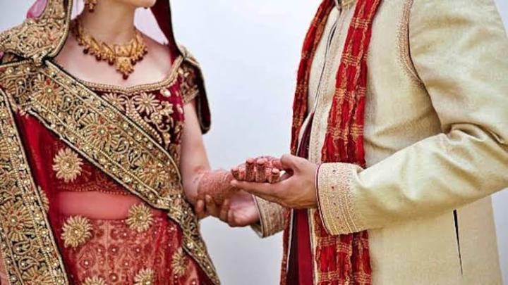 शादी का ढोंग, सास का जादू: दामाद संग भागी, ससुर के उड़े होश!