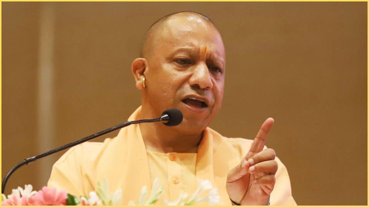 प्रदेश के कई जिलों में आंधी-बारिश से भारी बर्बादी, CM योगी ने अधिकारियों को दिए निर्देश
