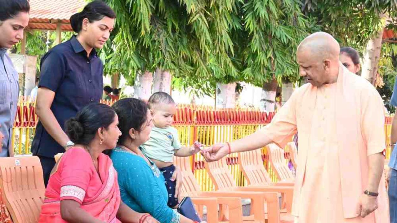 मुख्यमंत्री का अधिकारियों को निर्देश, जन समस्याओं के निराकरण में न हो तनिक भी लापरवाही