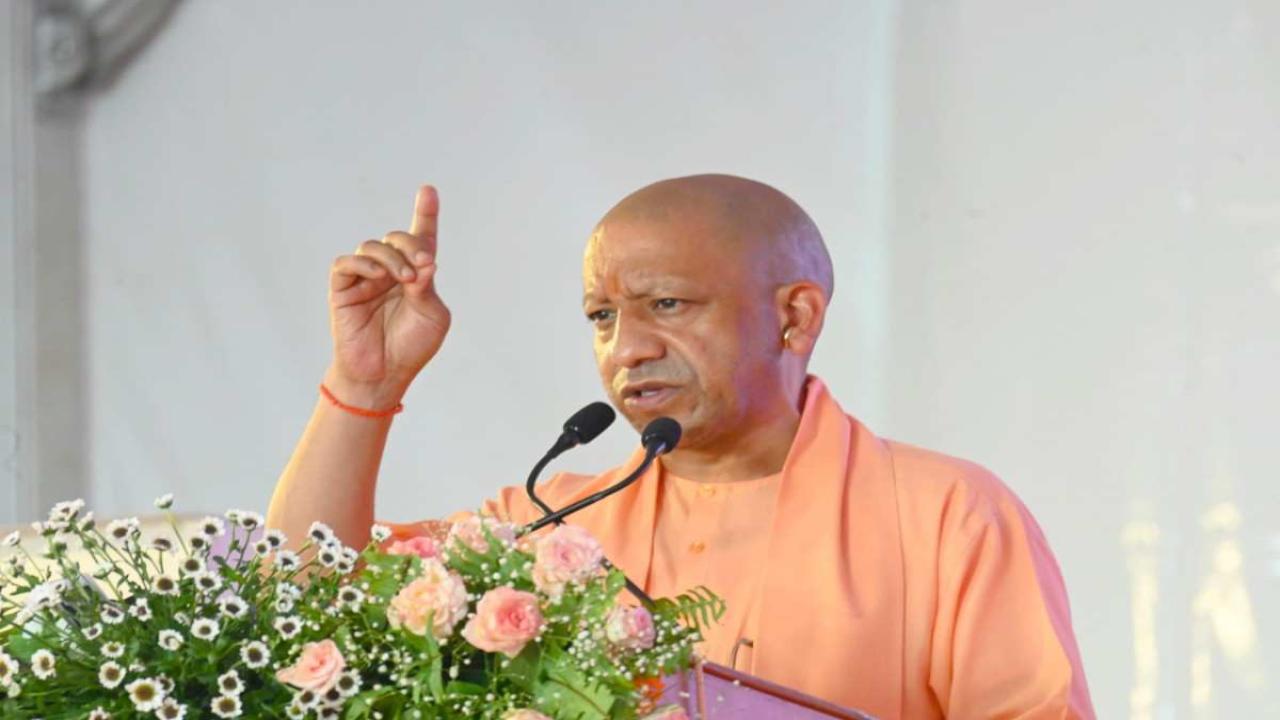 एआई से लैस होगा यूपी का सड़क सुरक्षा मॉडल, योगी सरकार की पहल को भारत सरकार की मंजूरी