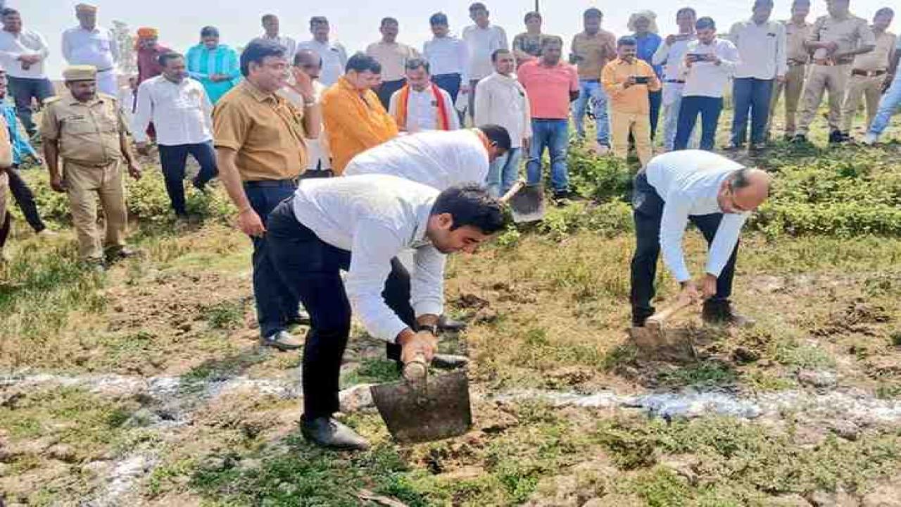 सीएम योगी की मुहिम से बलरामपुर की सुआंव और बहराइच की टेढ़ी नदी में फिर से लौटने लगा जीवन