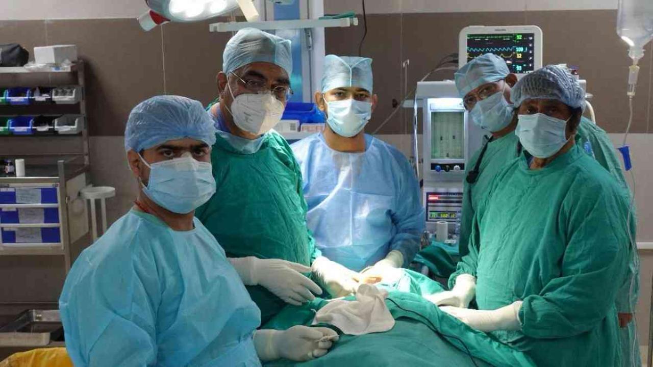 जटिल-दुर्लभ कैंसर का इलाज और गोरखपुर में भी संभव, कन्याकुमारी से आए मरीज की हुई सफल सर्जरी