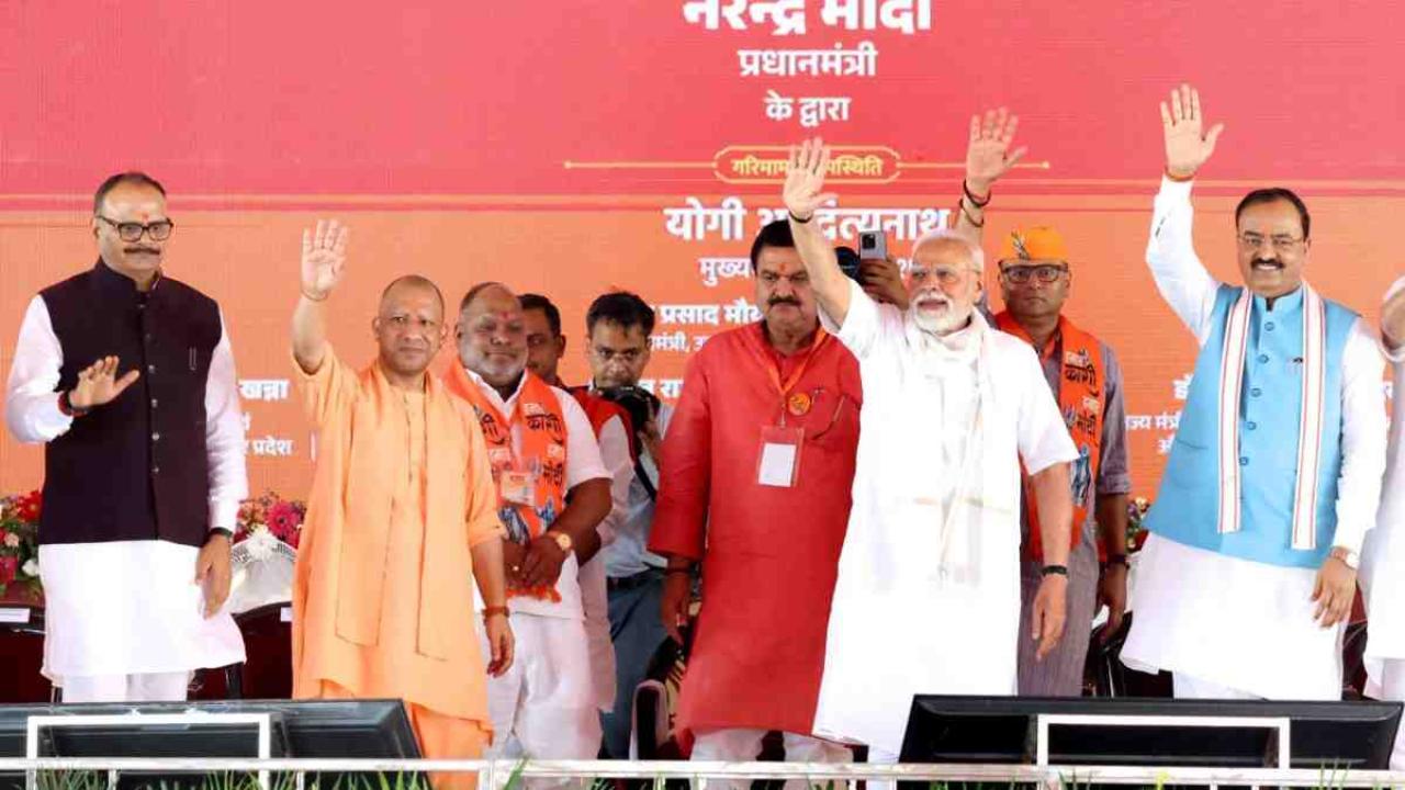 51वें दौरे पर काशी से किसानों को बड़ी सौगात, एक क्लिक में देश के 9.70 करोड़ से अधिक किसानों के पास आई 'समृद्धि'