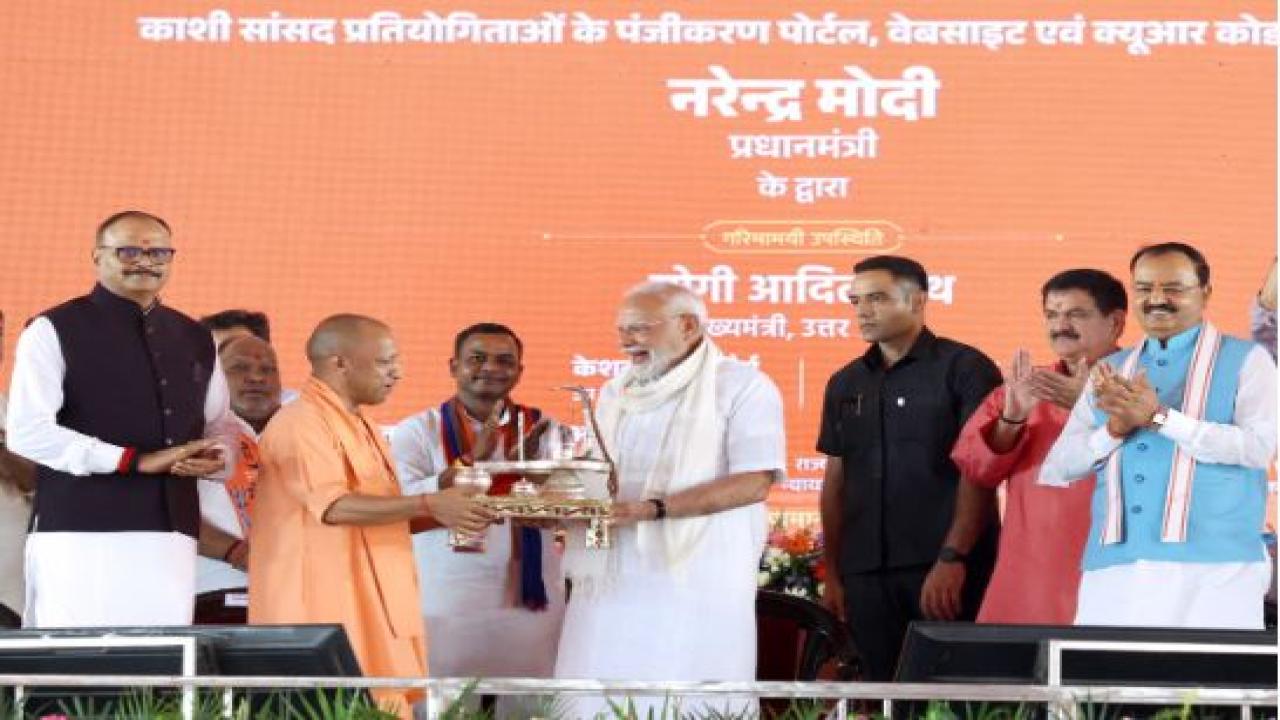हमें बनना है तीसरी महाशक्ति तो अपनाना ही होगा स्वदेशी : प्रधानमंत्री