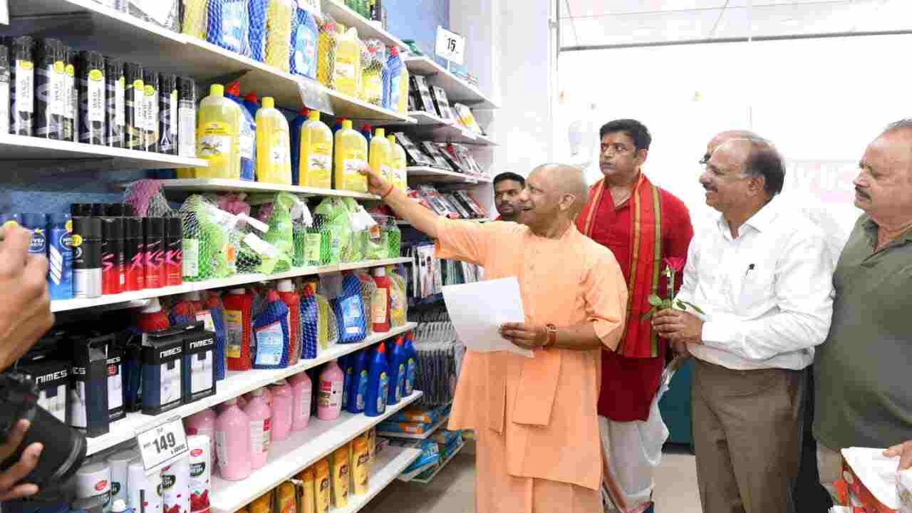 जीएसटी सुधार:पीएम मोदी की ओर से देशवासियों को दीपावली का उपहार : सीएम योगी