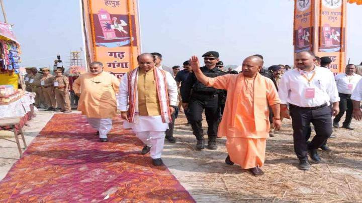 गढ़मुक्तेश्वर और तिगरी मेले की तैयारियों का मुख्यमंत्री योगी ने लिया जायजा