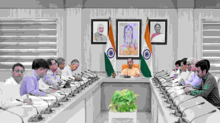 मुख्यमंत्री ने इन्वेस्ट यूपी के पुनर्गठन को दी मंजूरी, विशेषज्ञ सेल और सैटेलाइट ऑफिस स्थापित होंगे