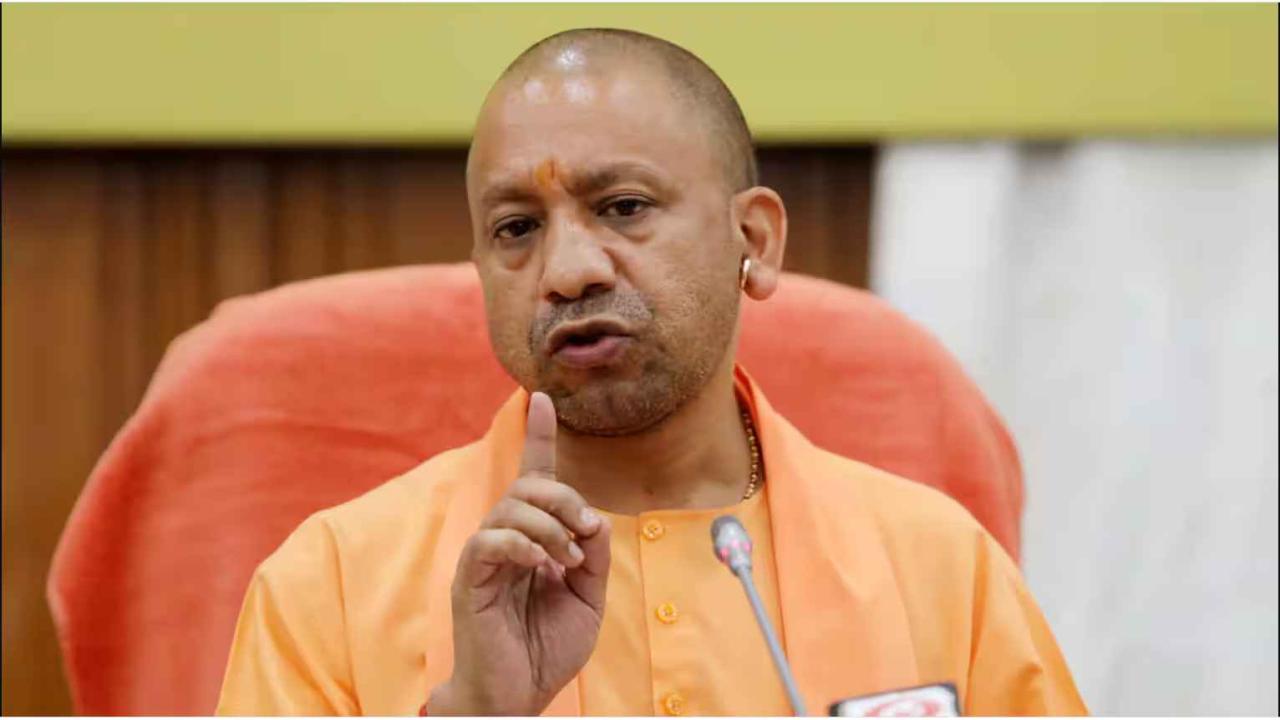 CM योगी ने प्रदेशवासियों को सौगात और दंगाइयों को दी चेतावनी, कहा- जिसने भी रंग में भंग डाला सलाखों के पीछे होगा