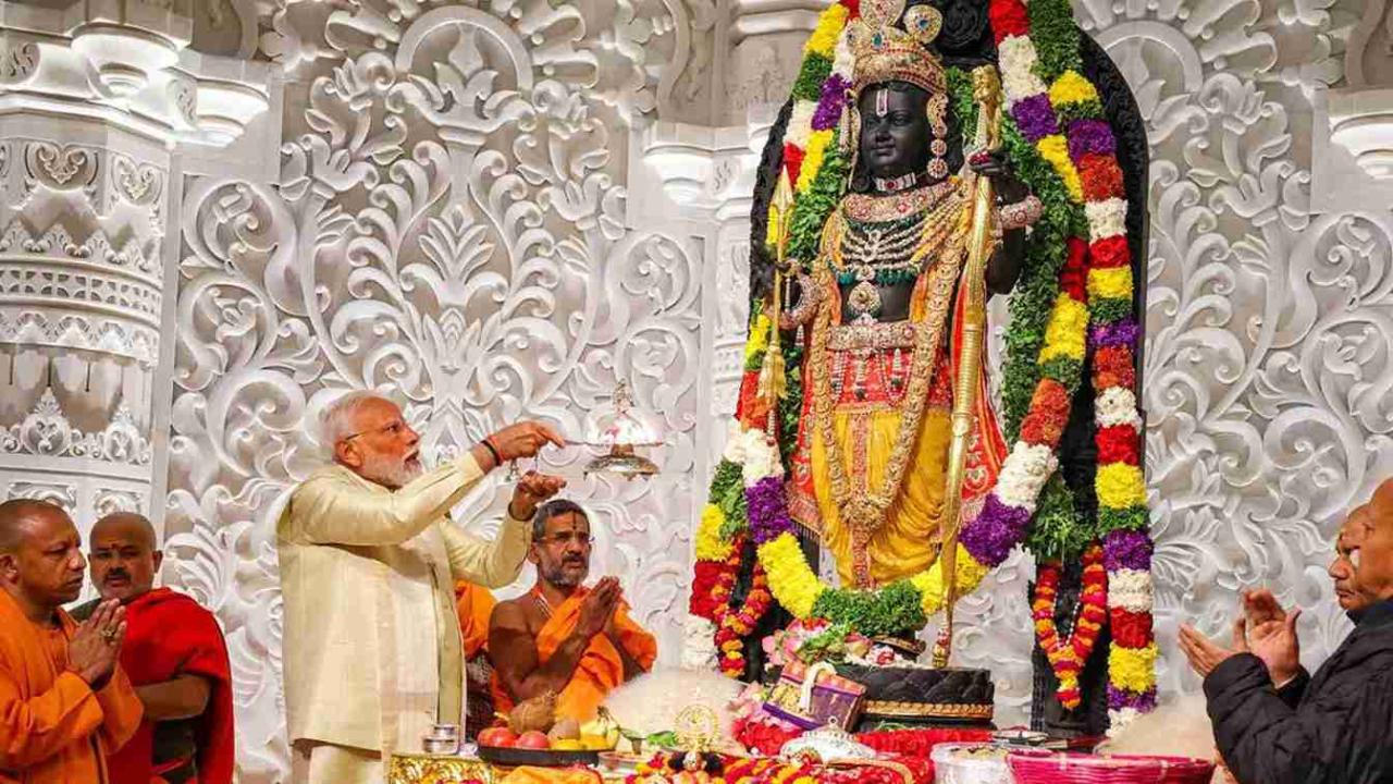श्रीराम जन्मभूमि मंदिर के शिखर पर ध्वज फहराएंगे प्रधानमंत्री नरेंद्र मोदी