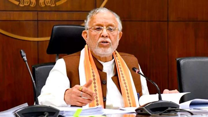 गोलमोल जवाब न देकर कोडिन माफिया के साथ फोटो की हकीकत बताएं सपा अध्यक्षः सुरेश खन्ना