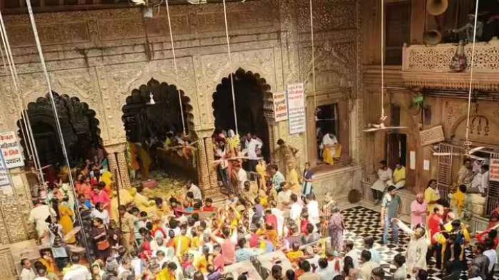 श्री बांके बिहारी मंदिर कॉरिडोर निर्माण के लिये हुई पहली रजिस्ट्री